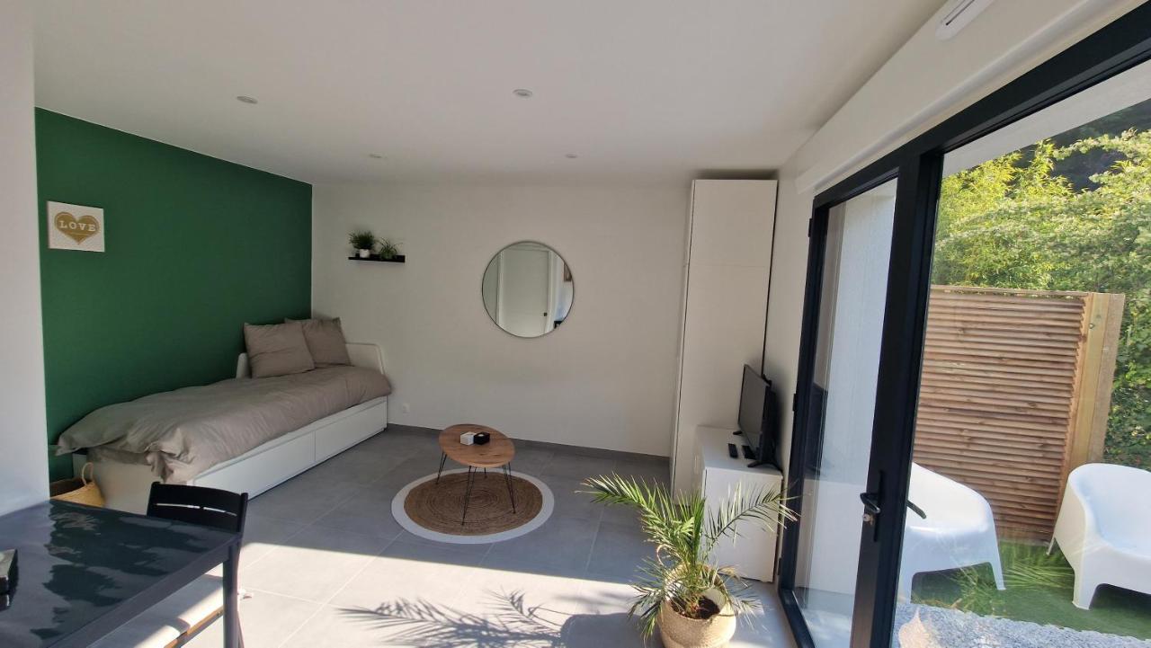 Le Patio : Studio Avec Exterieur Saint-Barthelemy-d'Anjou Dış mekan fotoğraf
