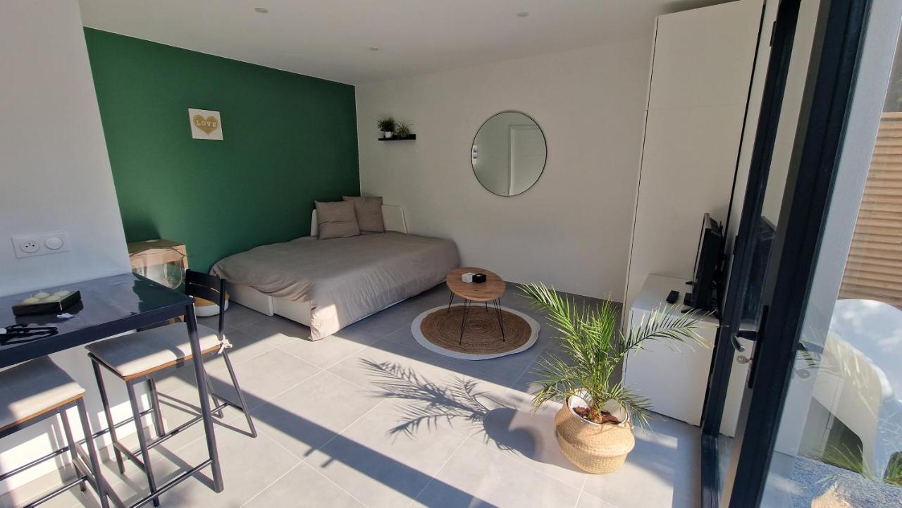 Le Patio : Studio Avec Exterieur Saint-Barthelemy-d'Anjou Dış mekan fotoğraf
